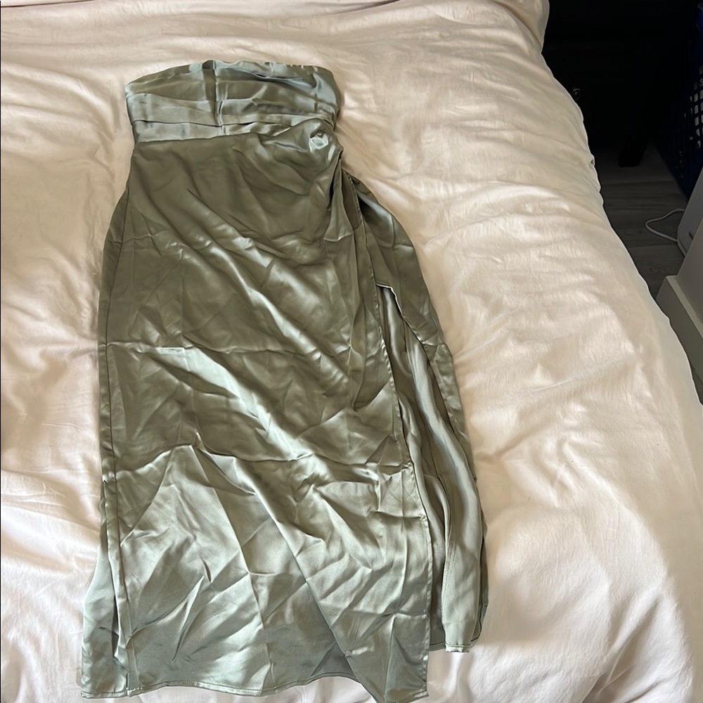 Petal & Pup Green Midi Pencil Skirt for Night Out